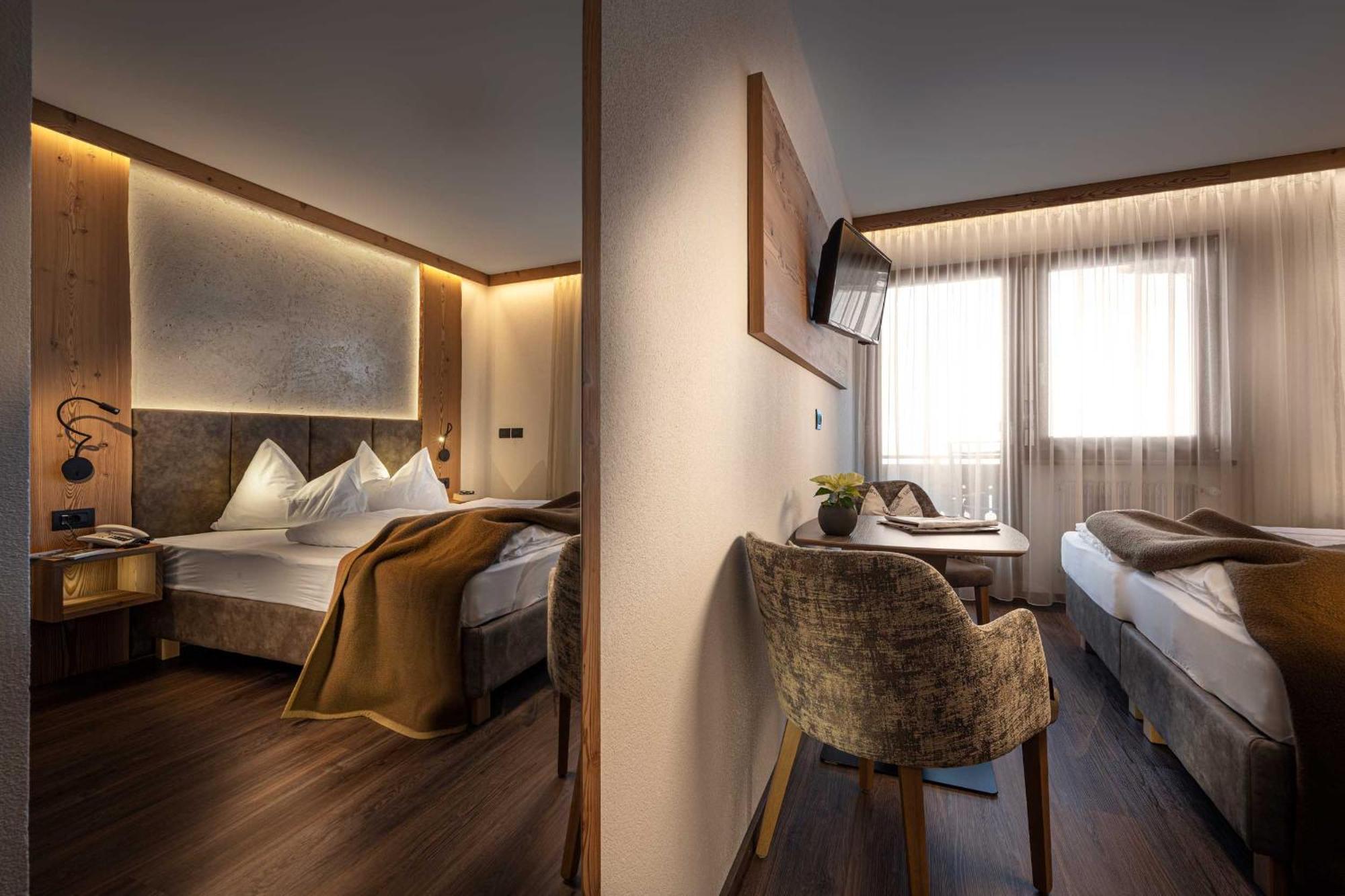 Almhotel Lenz Olang Buitenkant foto