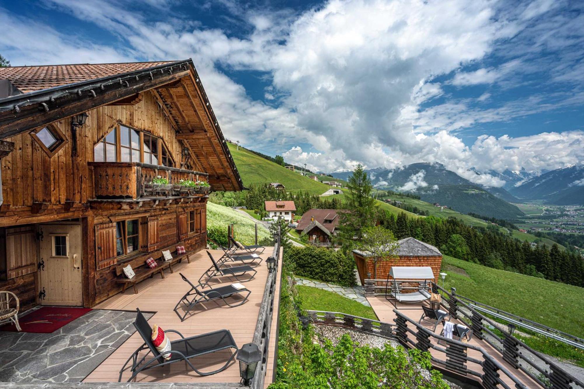 Almhotel Lenz Olang Buitenkant foto
